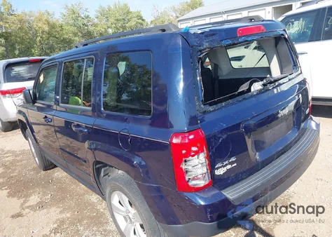 2015 Jeep Patriot Latitude z USA, uszkodzony, nr VIN 1C4NJRFB7FD354194